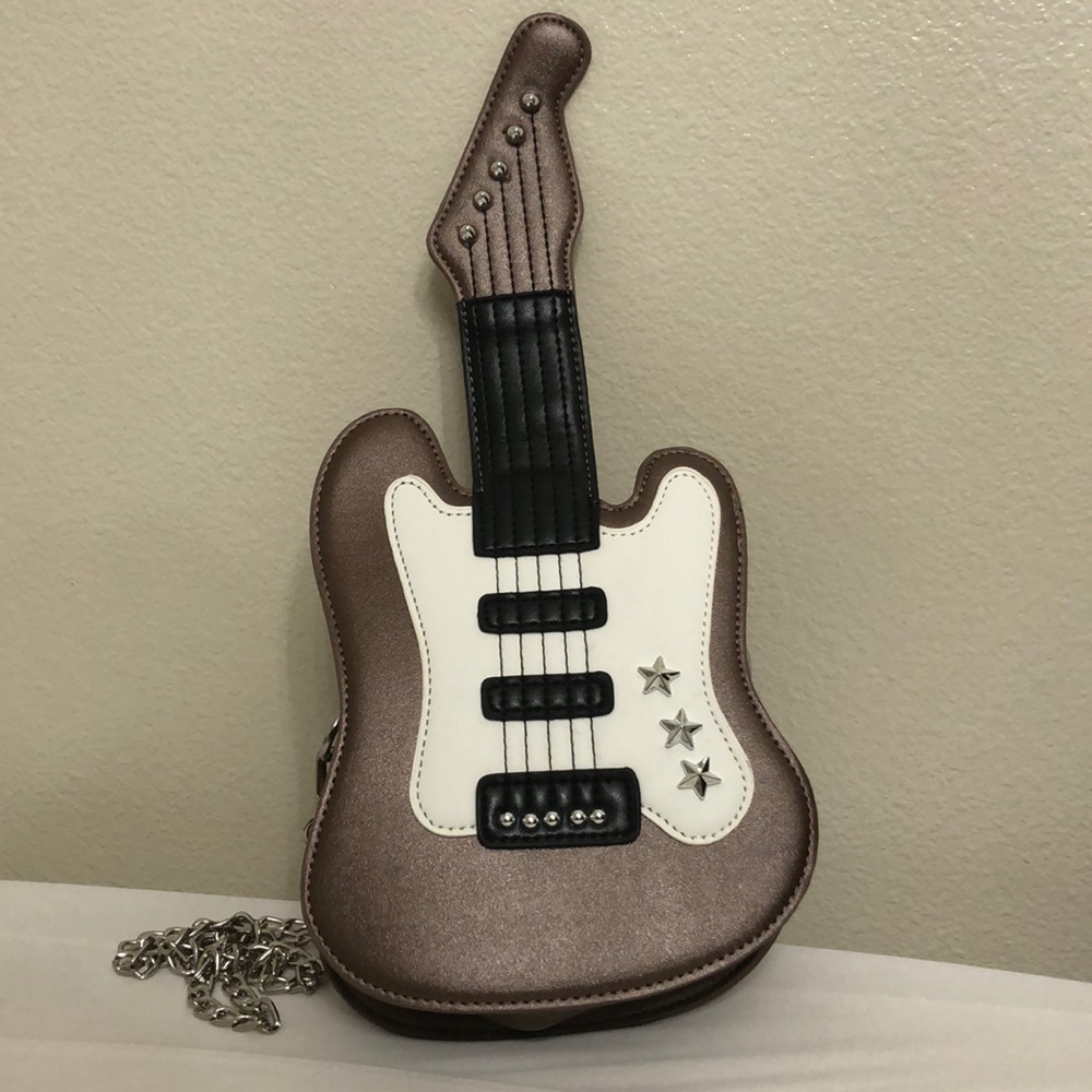 Very cute guitar (brown) crossbody bag!!